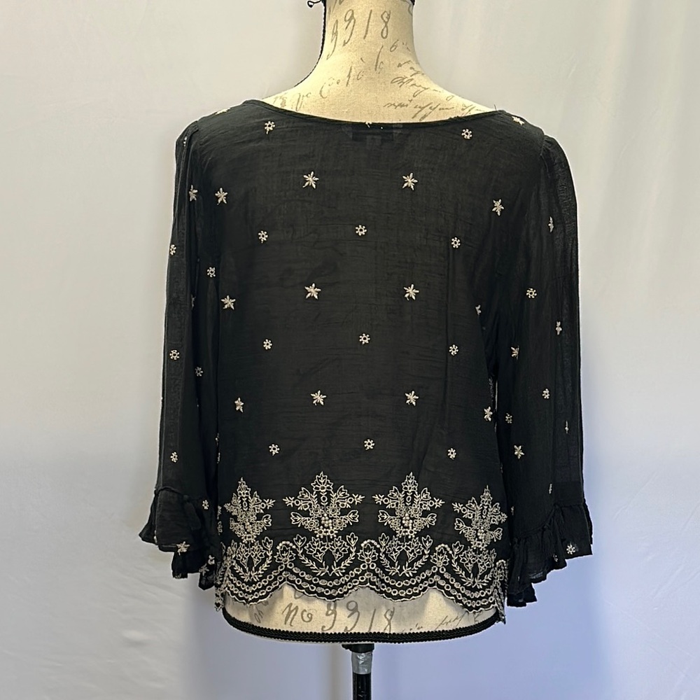 American Eagle Outfitters Black and Cream Embellished 3/4 Sleeve Blouse - Picture 4 of 9